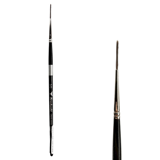 Trekell Onyx #5/0 Script/Rigger Brush - Short Handle, with long, fine pointed bristles.