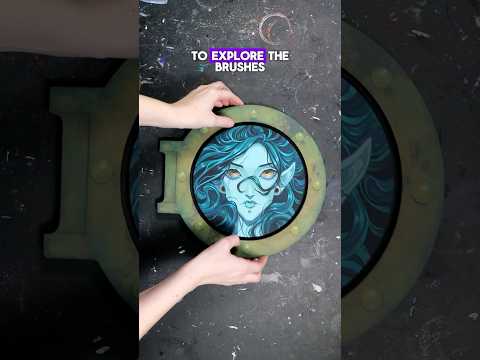 Trekell Porthole Floater Panel, round shaped painting surface.